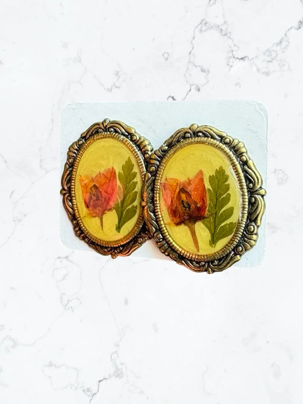 Vintage Floral Pressed Flower Oval Brooch Pair in Antique Gold